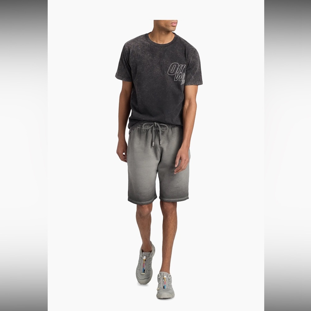 Off-White Outline Arrow Slim Fit T-Shirt Black NWT Authentic Luxury Streetwear